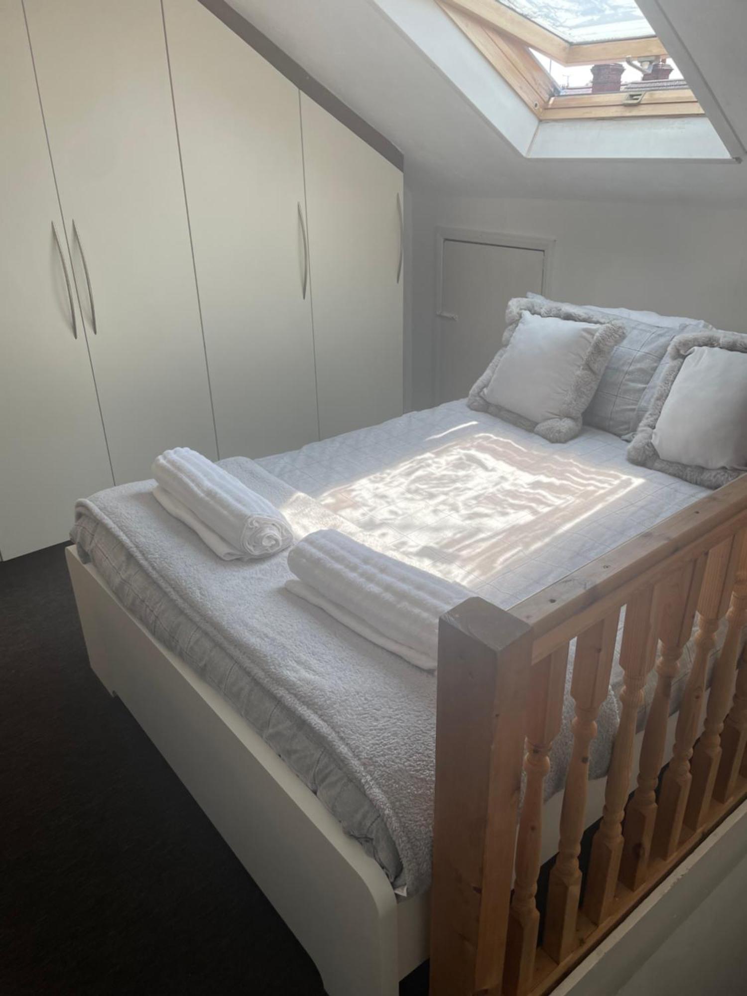 Home Sweet Home In Rg1 With Free Parking Reading Exteriér fotografie